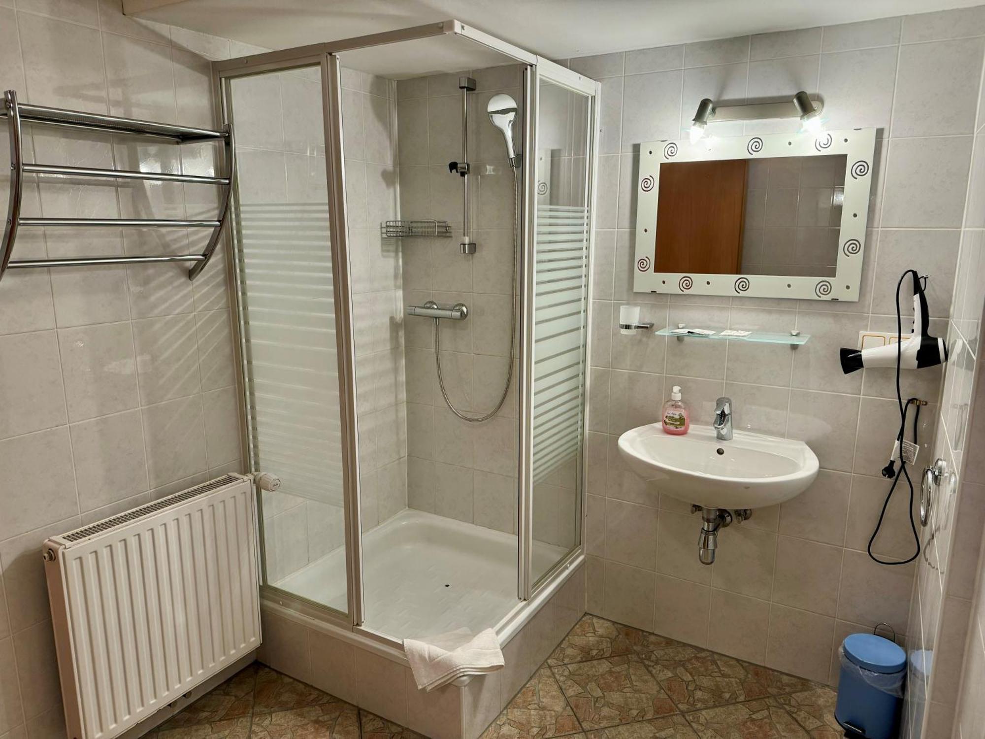 Alpenlodge, Ferienwohnung 6 Тирзее Екстериор снимка